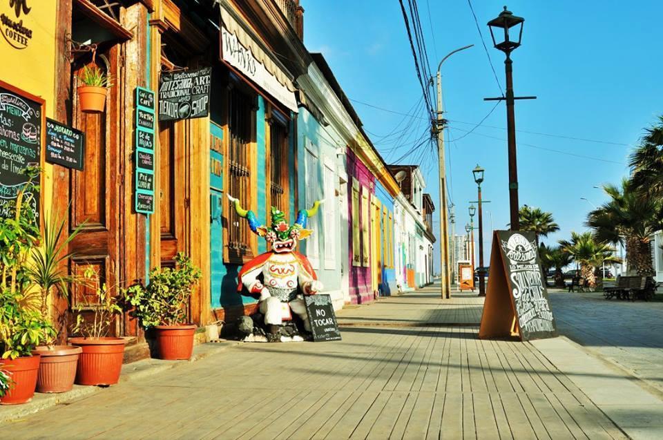 Hostal Aloha Inn Iquique Exterior photo